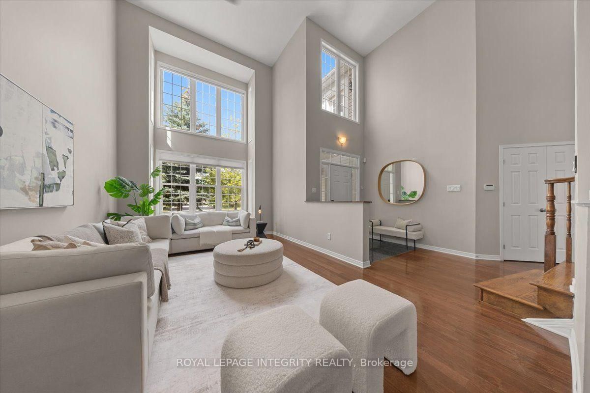 322 Maxwell Bridge Road • Ottawa, ON photo 4