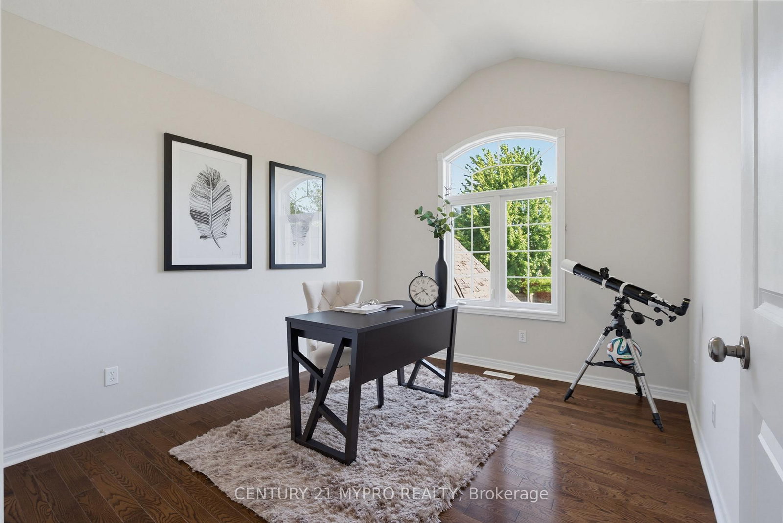 223 Elderberry Avenue • London North, ON photo 35