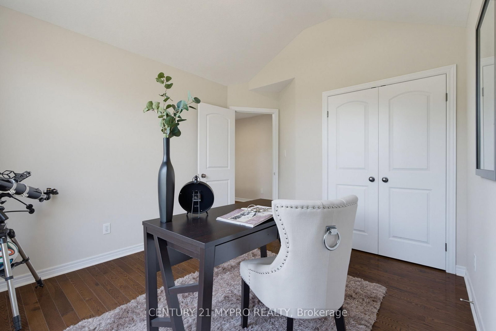 223 Elderberry Avenue • London North, ON photo 36