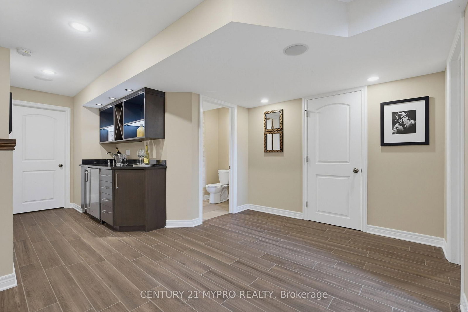 223 Elderberry Avenue • London North, ON photo 38