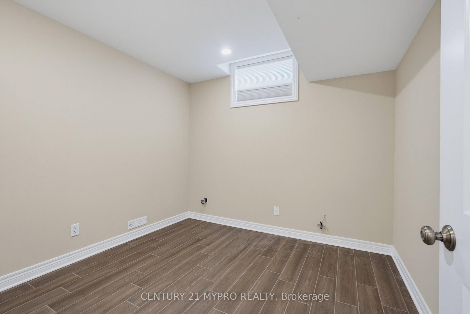 223 Elderberry Avenue • London North, ON photo 44