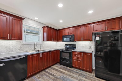 31 Owen Street • Ingersoll, ON photo 9