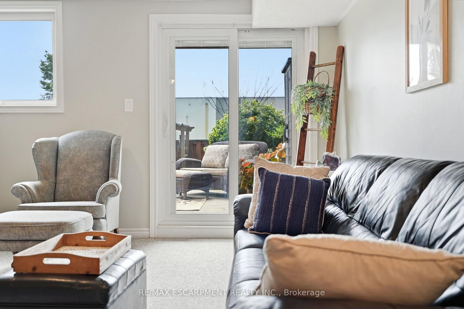 8 SLATER Court • Hamilton, ON photo 33