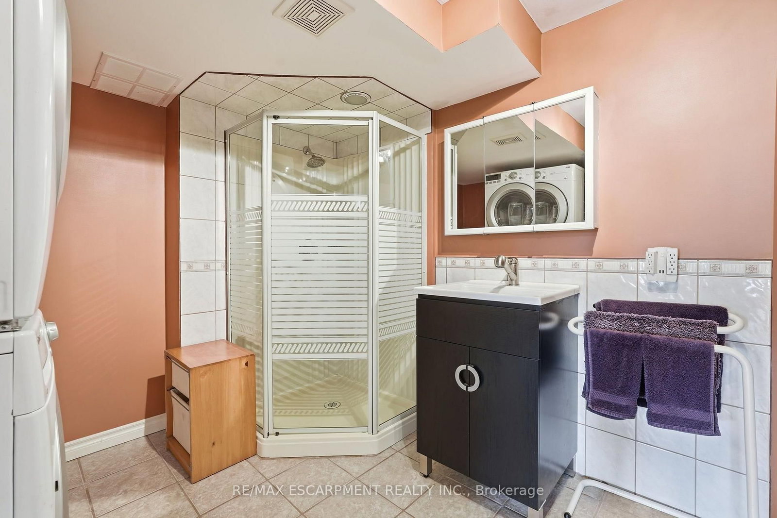8 SLATER Court • Hamilton, ON photo 36