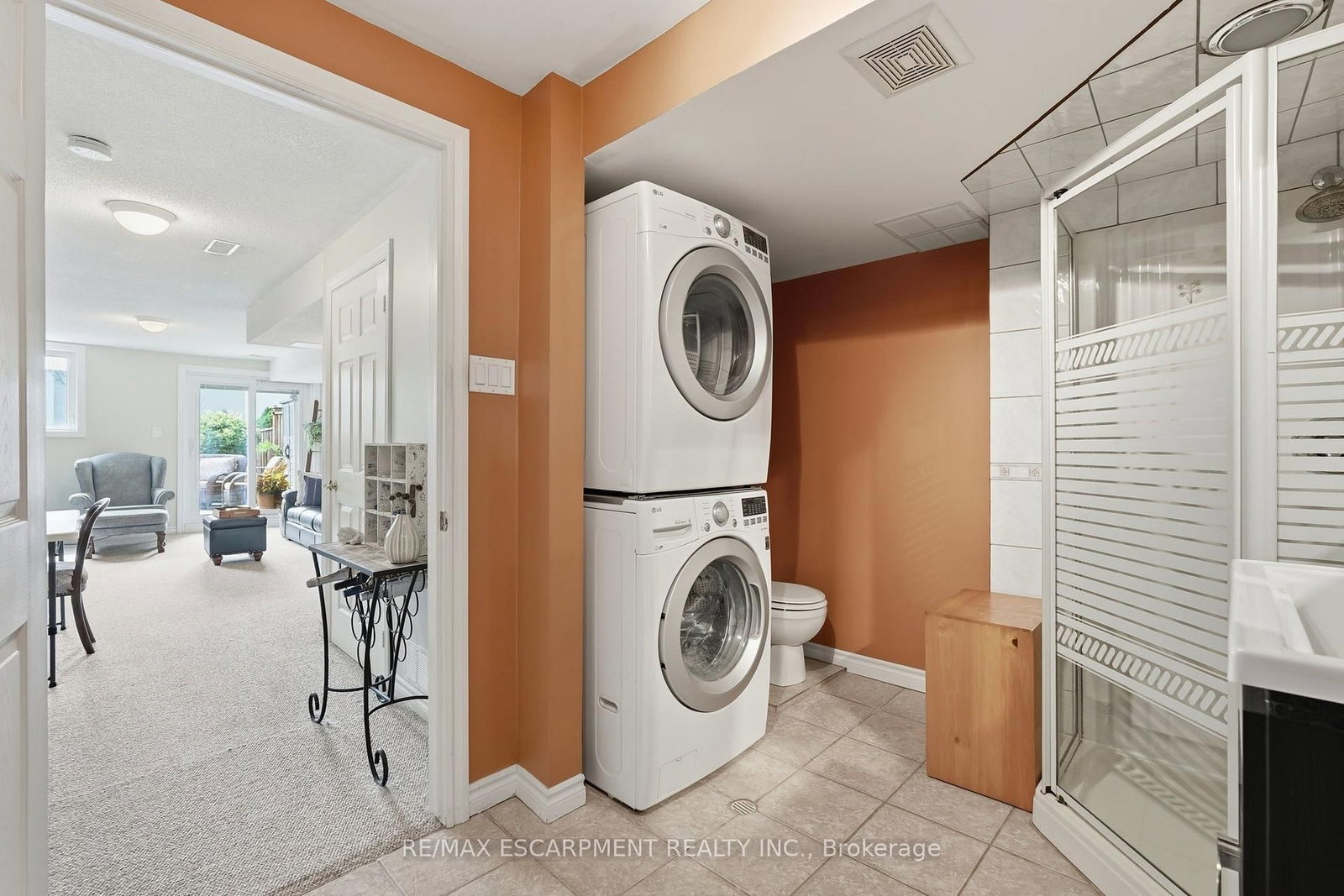 8 SLATER Court • Hamilton, ON photo 37