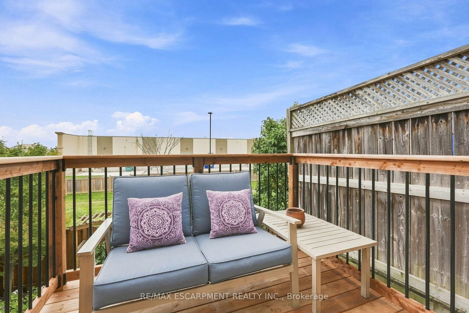 8 SLATER Court • Hamilton, ON photo 40