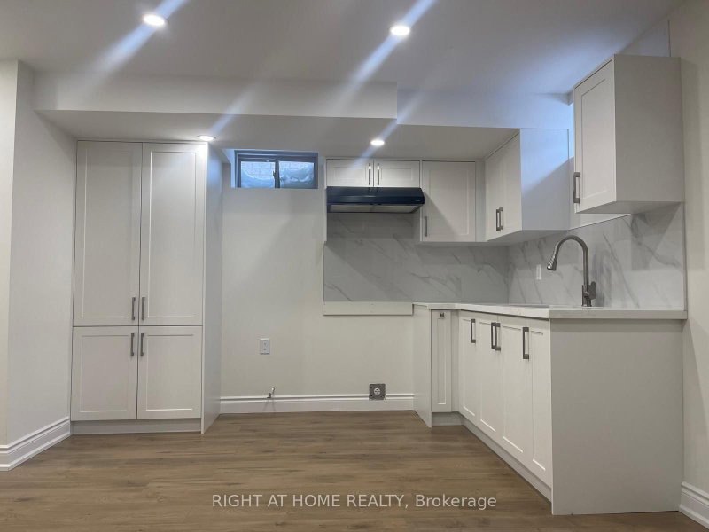 Bsmt - 49 Masters Street