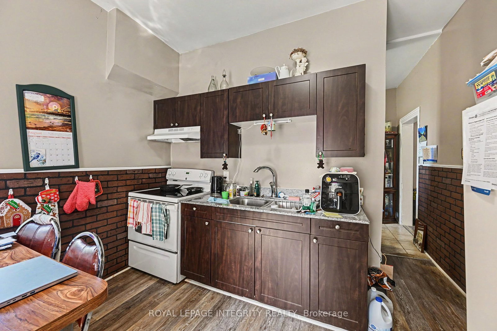 48 Elmsley Street S • Smiths Falls, ON photo 10