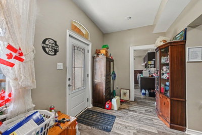 48 Elmsley Street S • Smiths Falls, ON photo 3