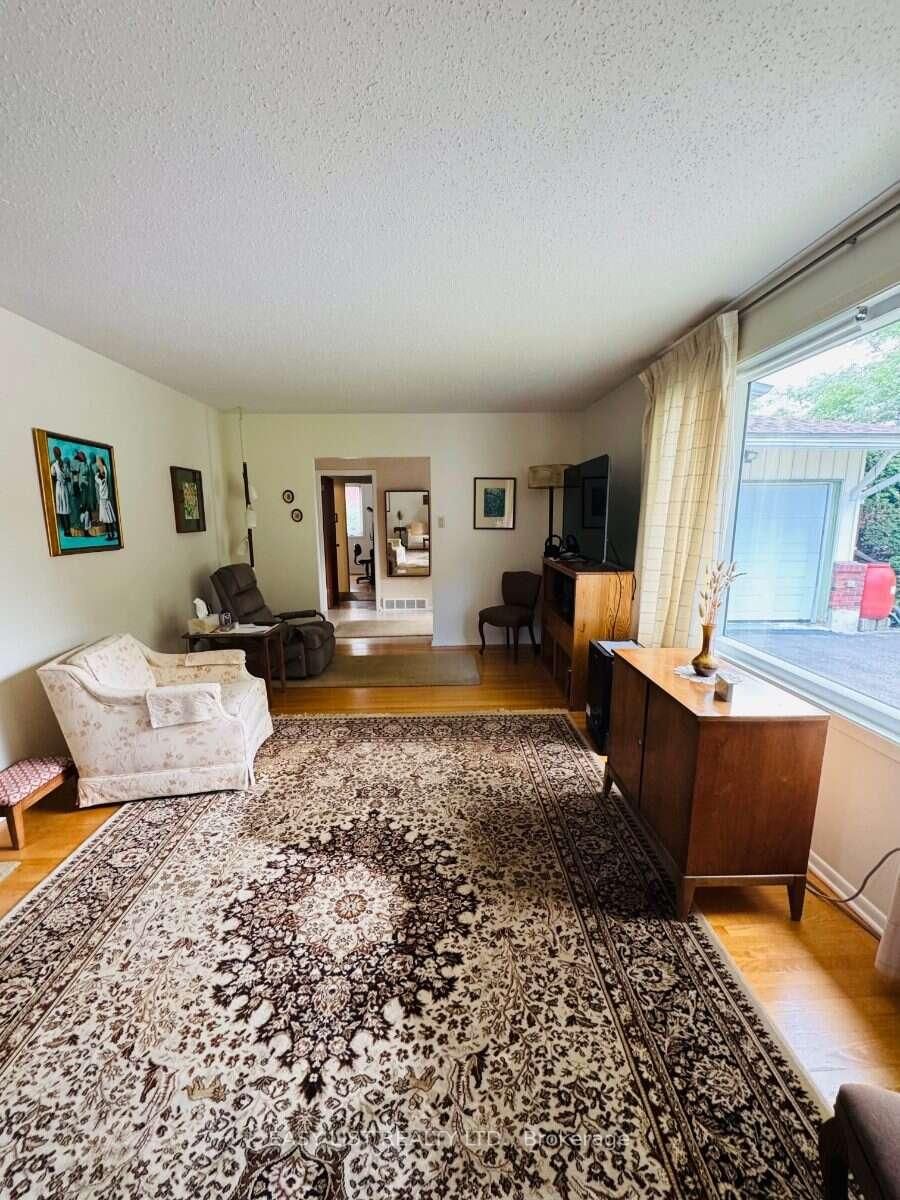 2154 Dutton Crescent • Ottawa, ON photo 13