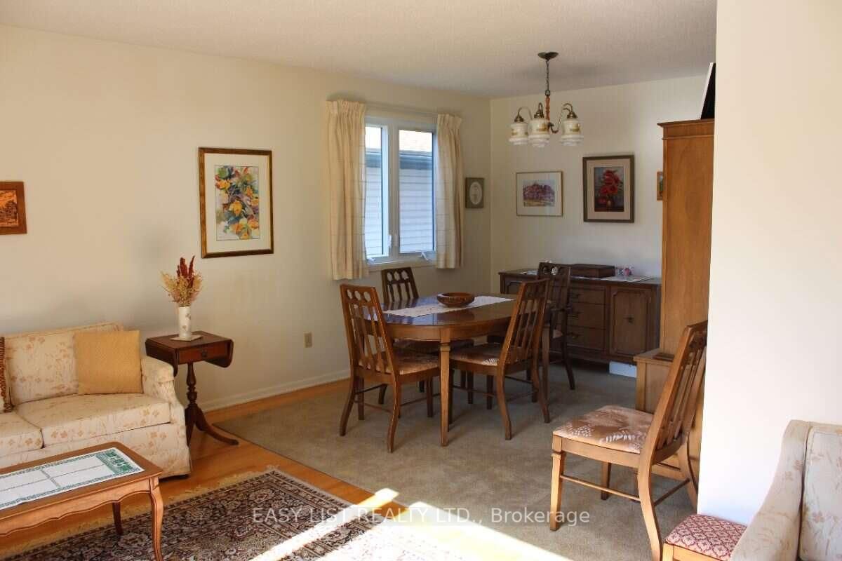 2154 Dutton Crescent • Ottawa, ON photo 14