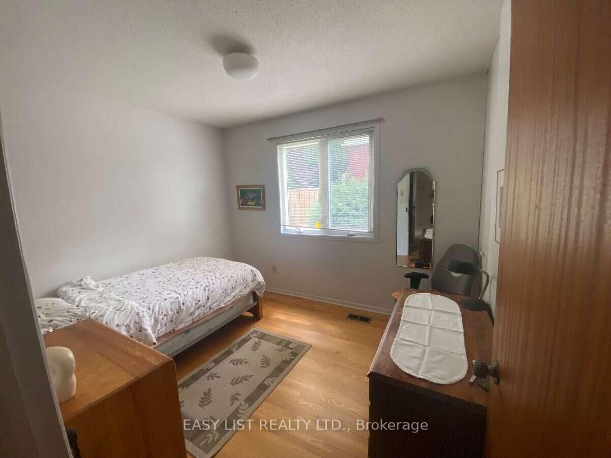2154 Dutton Crescent • Ottawa, ON photo 29