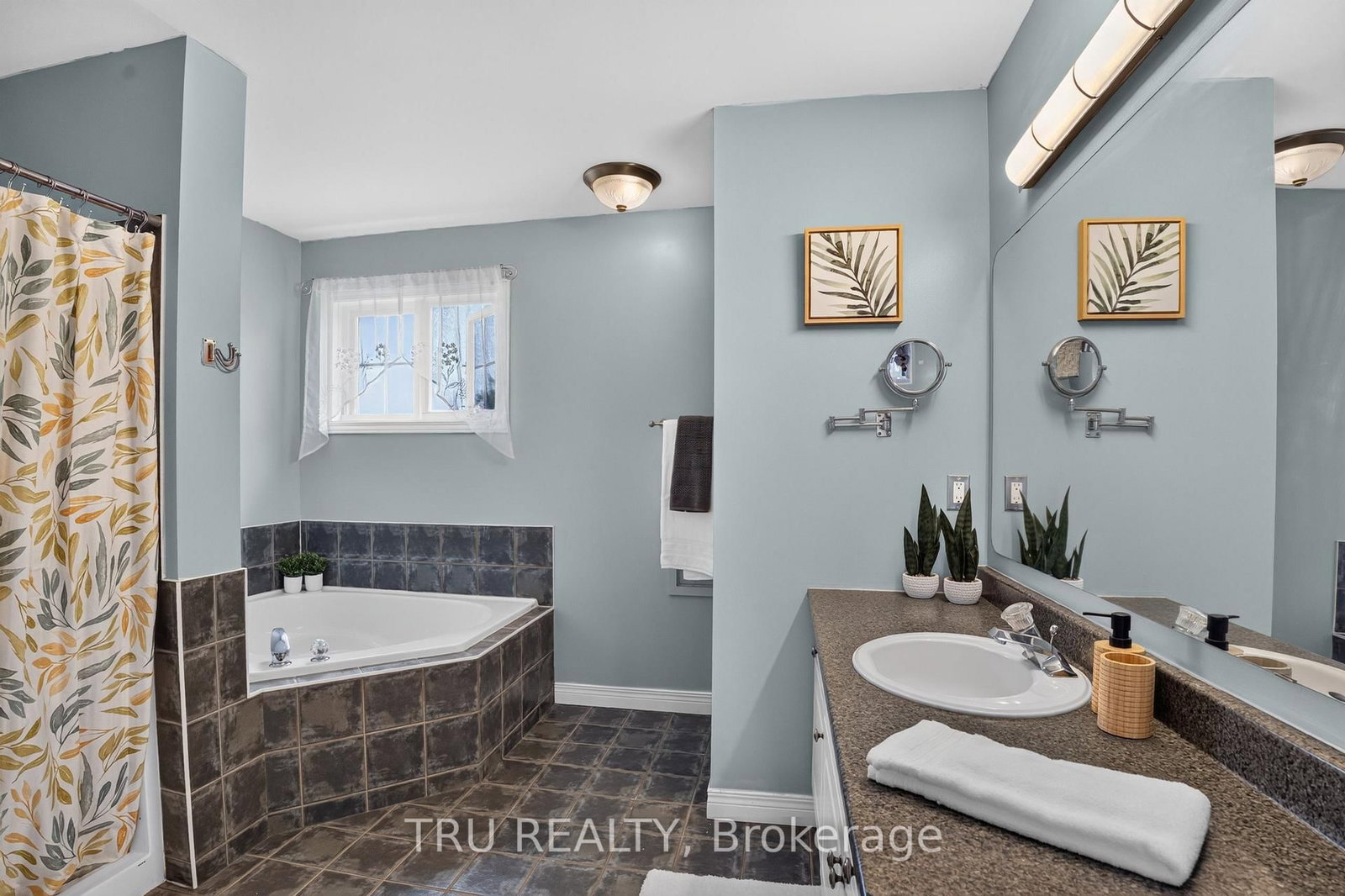 57 Golflinks Drive • Ottawa, ON photo 22
