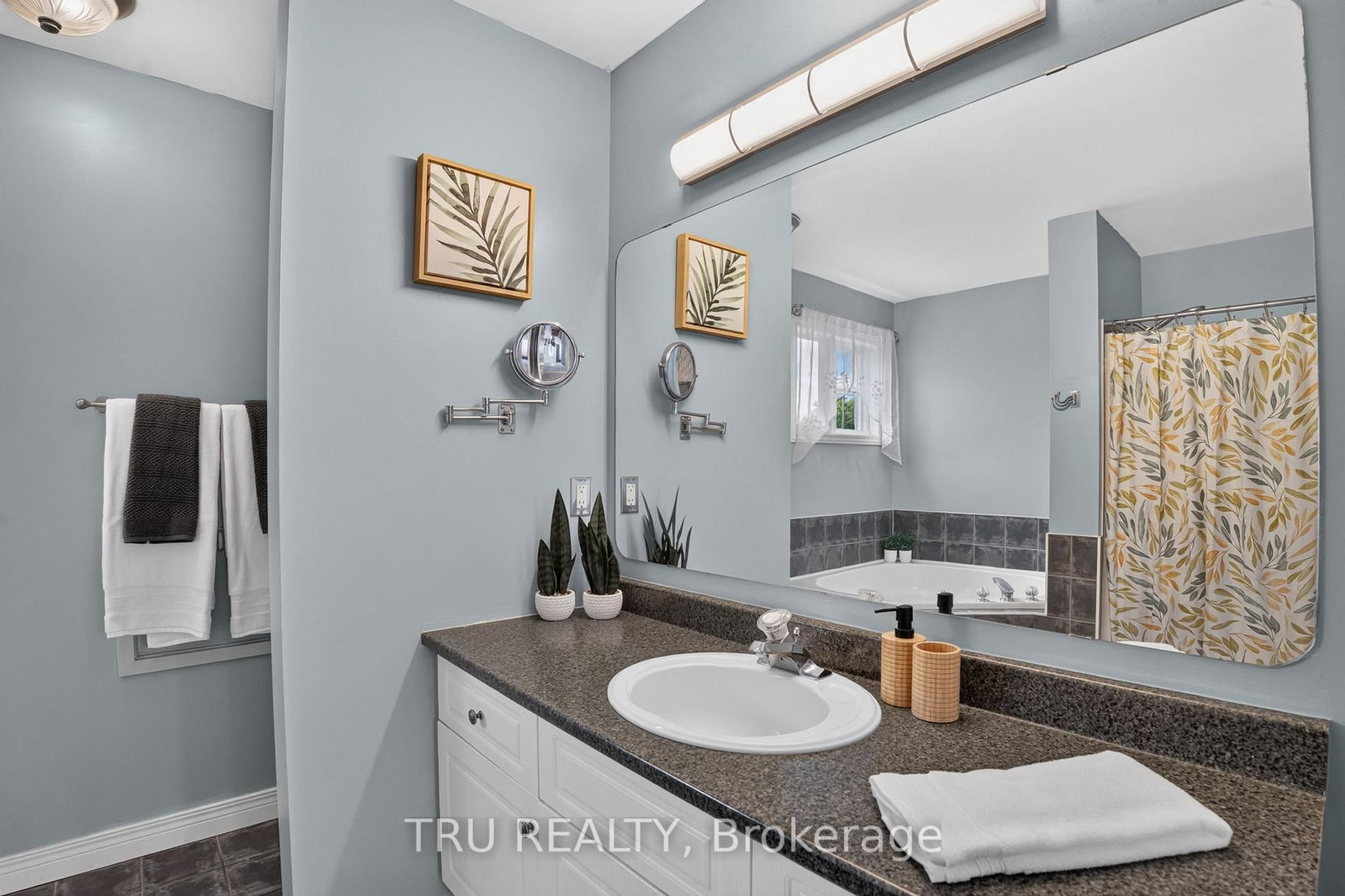 57 Golflinks Drive • Ottawa, ON photo 23