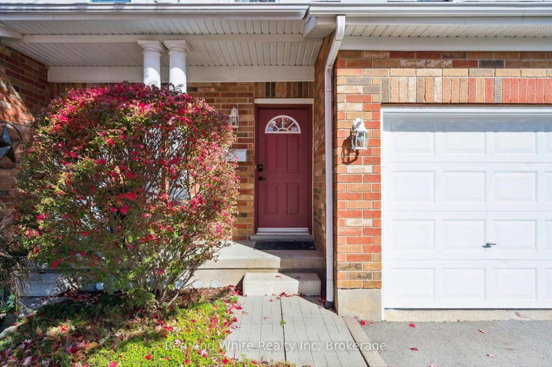 3 - 151 Clairfields Drive E
