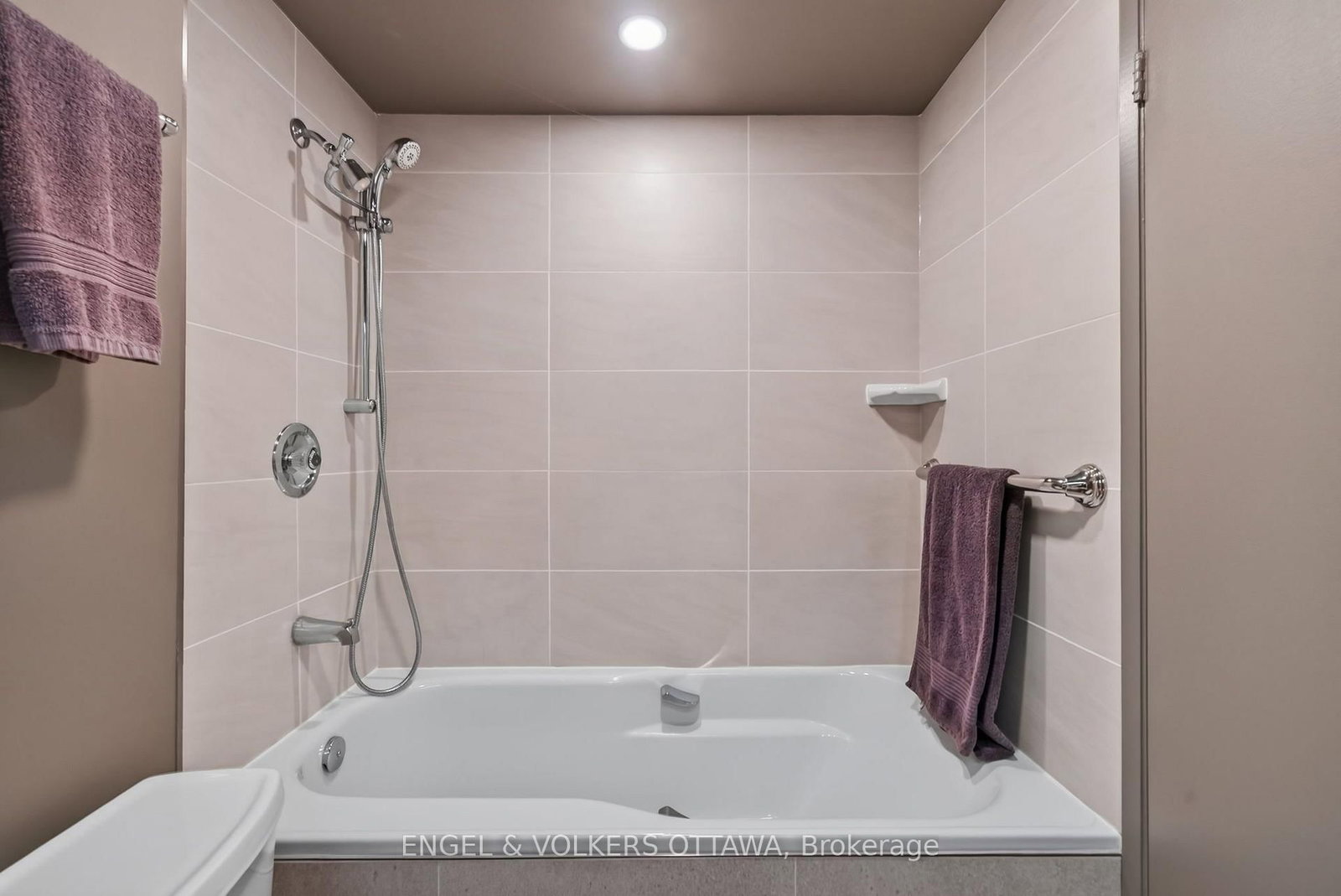 370 Dominion Avenue • #EX2 • Ottawa, ON photo 18
