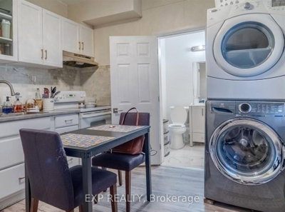 523 Caron Avenue • Windsor, ON photo 9
