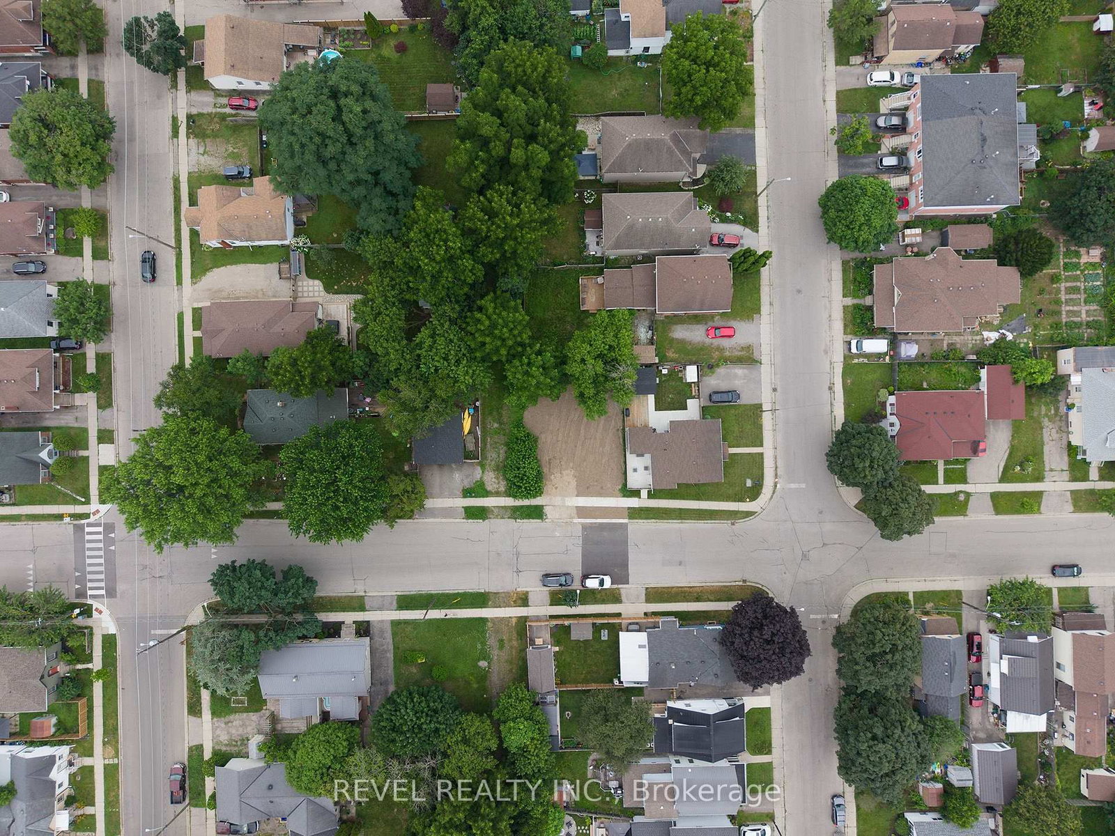 145 Catharine Avenue • Brantford, ON photo 9