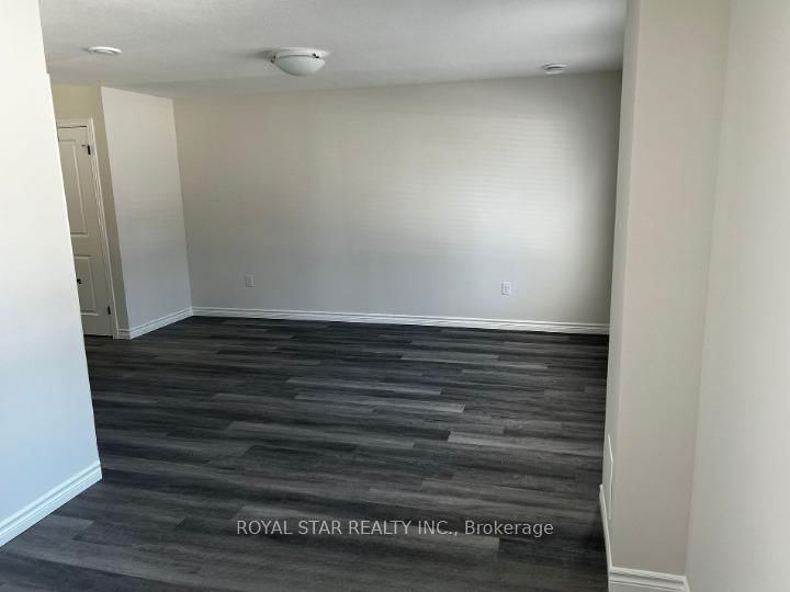 32 - 2529 Meadowlands Way