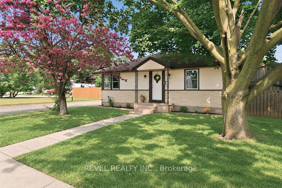 27 Frank Street • Brantford, ON photo 1