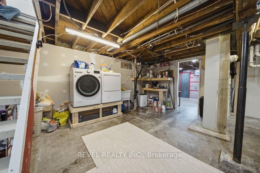 27 Frank Street • Brantford, ON photo 14