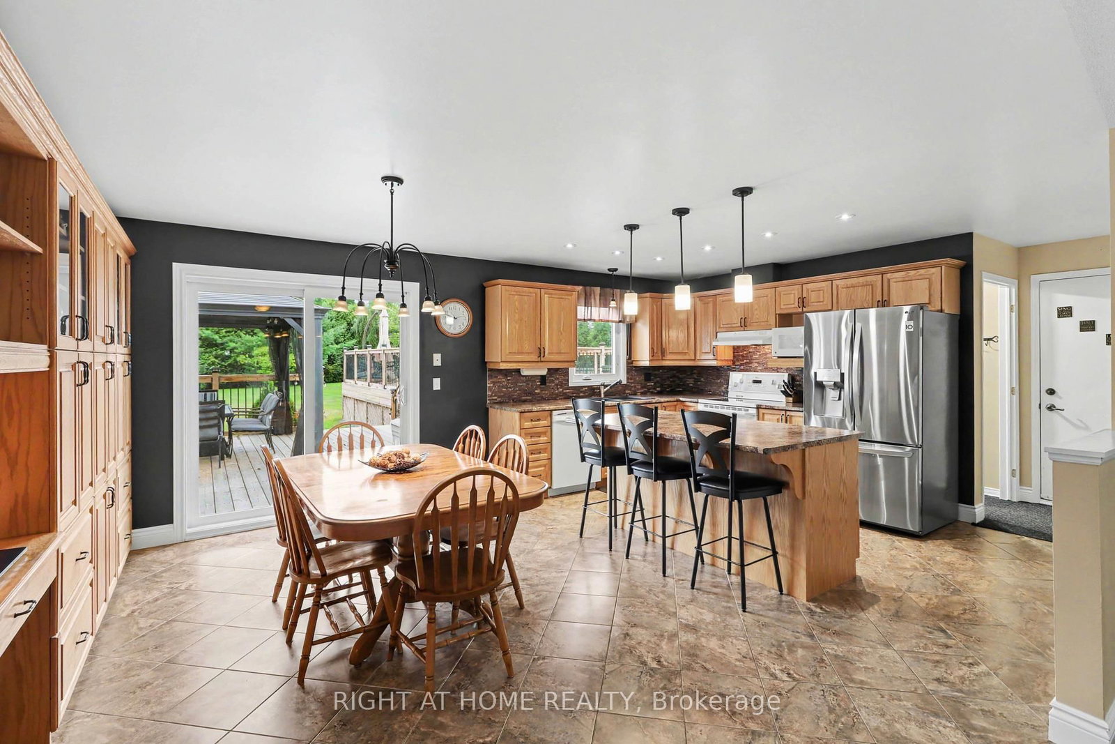 1250 Loeper Street • Orleans, ON photo 11