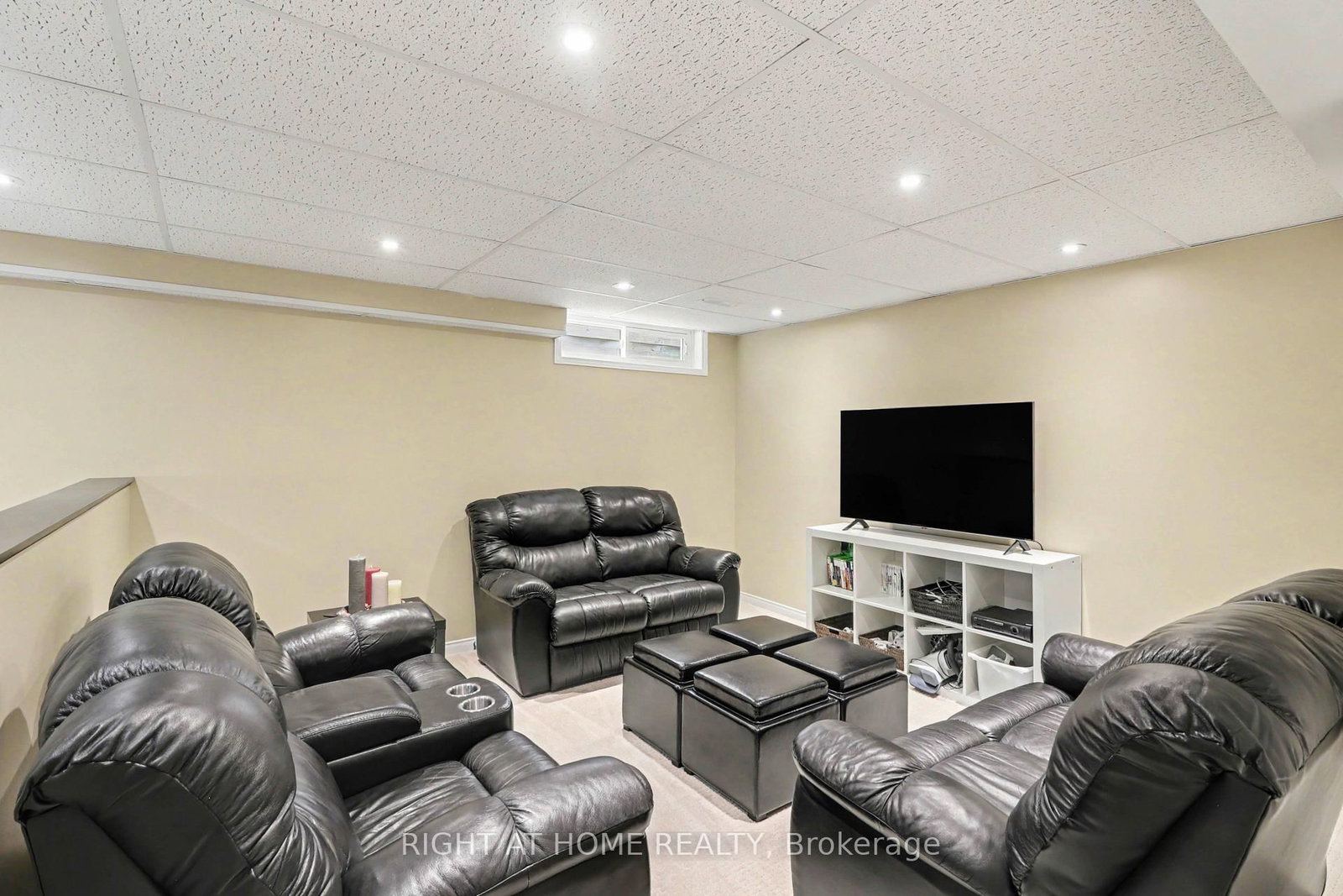 1250 Loeper Street • Orleans, ON photo 23
