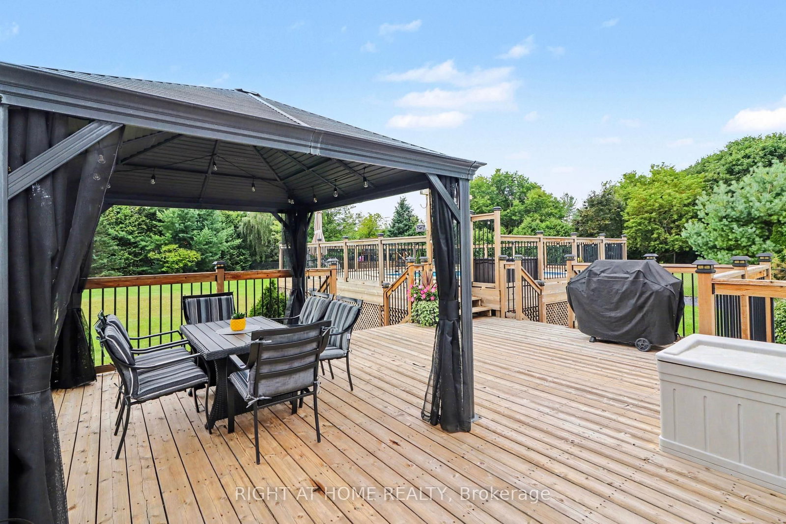 1250 Loeper Street • Orleans, ON photo 31