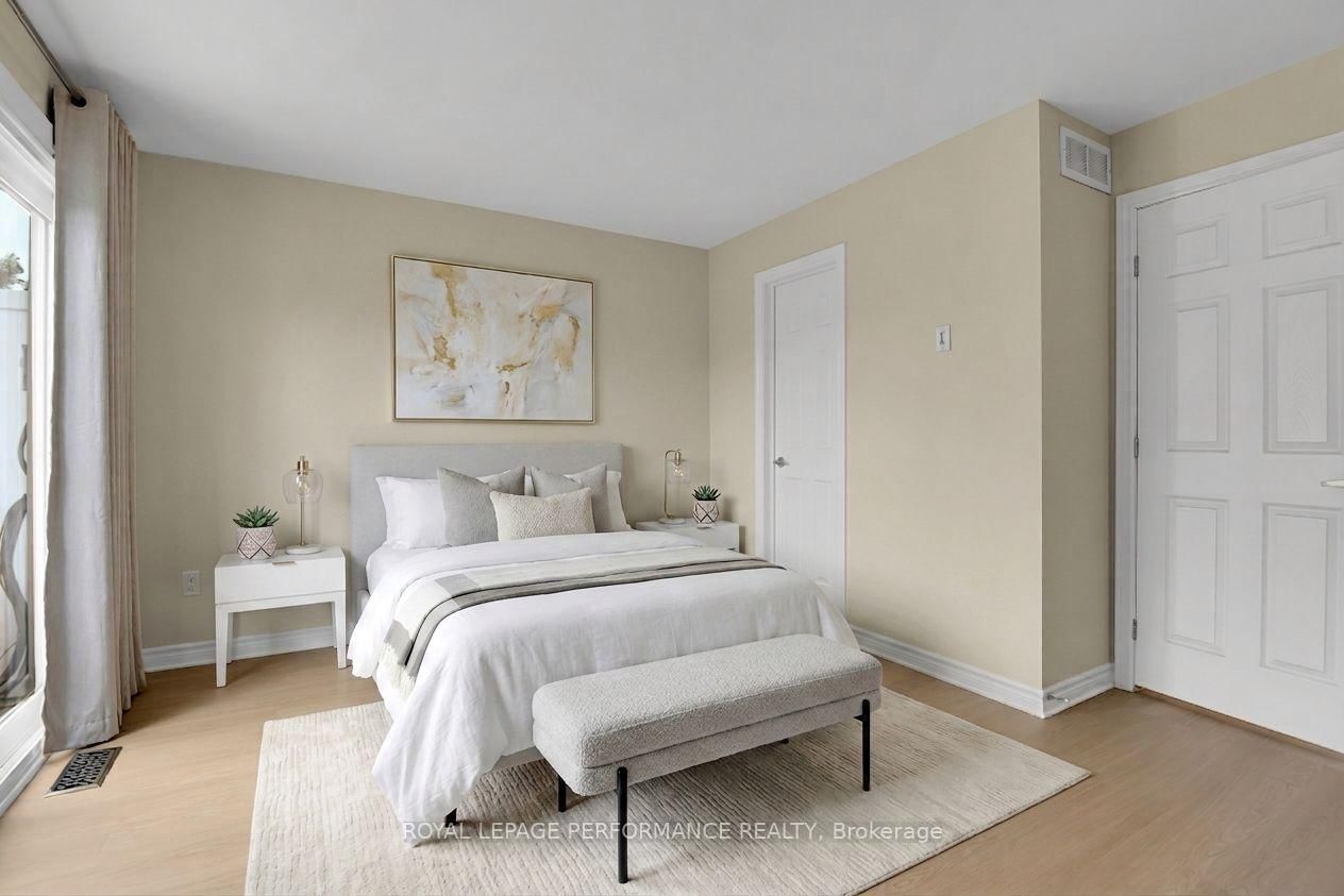 64 Mayflower Private • Ottawa, ON photo 28