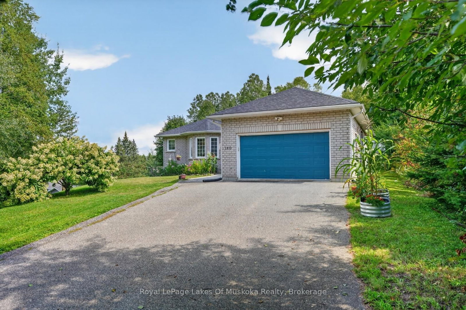 140 Simpson Street • Burk's Falls, ON photo 4