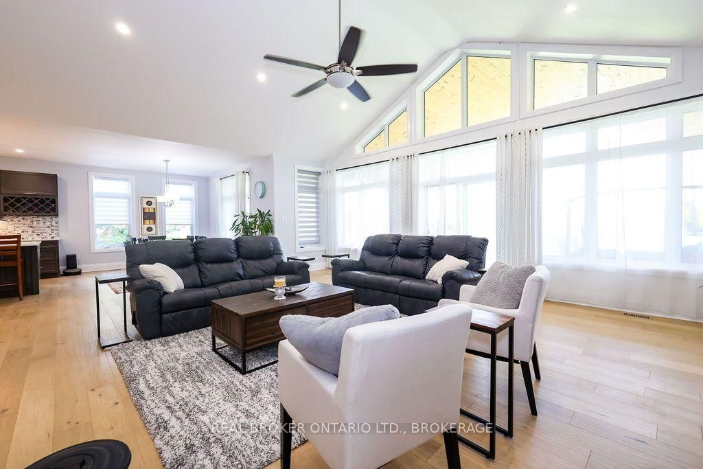 15616 Manning Road • South Stormont, ON photo 12
