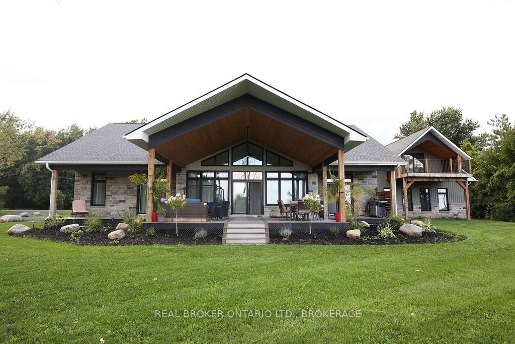 15616 Manning Road • South Stormont, ON photo 3