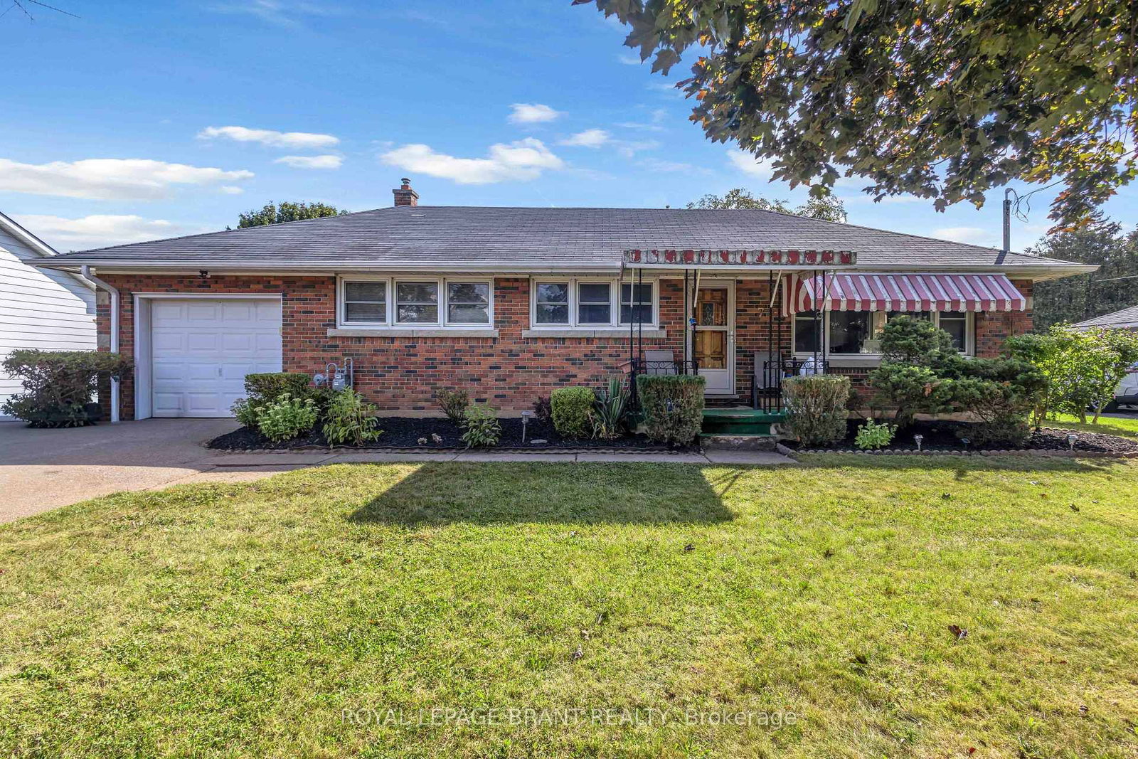 7 Willowdale Street — photo 2
