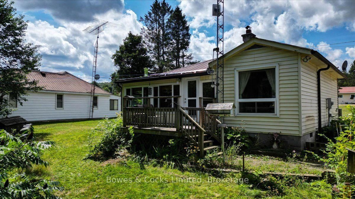 2146 Loop Road • Highlands East, ON photo 27