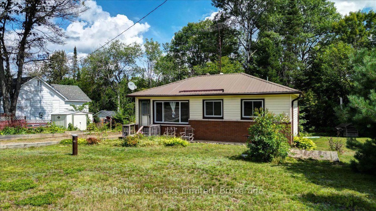 2146 Loop Road • Highlands East, ON photo 4