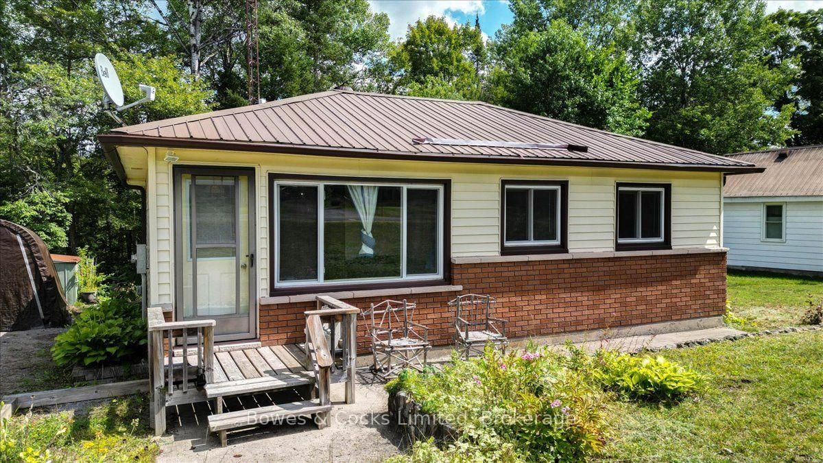 2146 Loop Road • Highlands East, ON photo 5