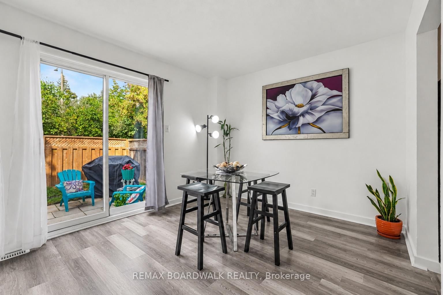 314 Valade Crescent • Orleans, ON photo 10