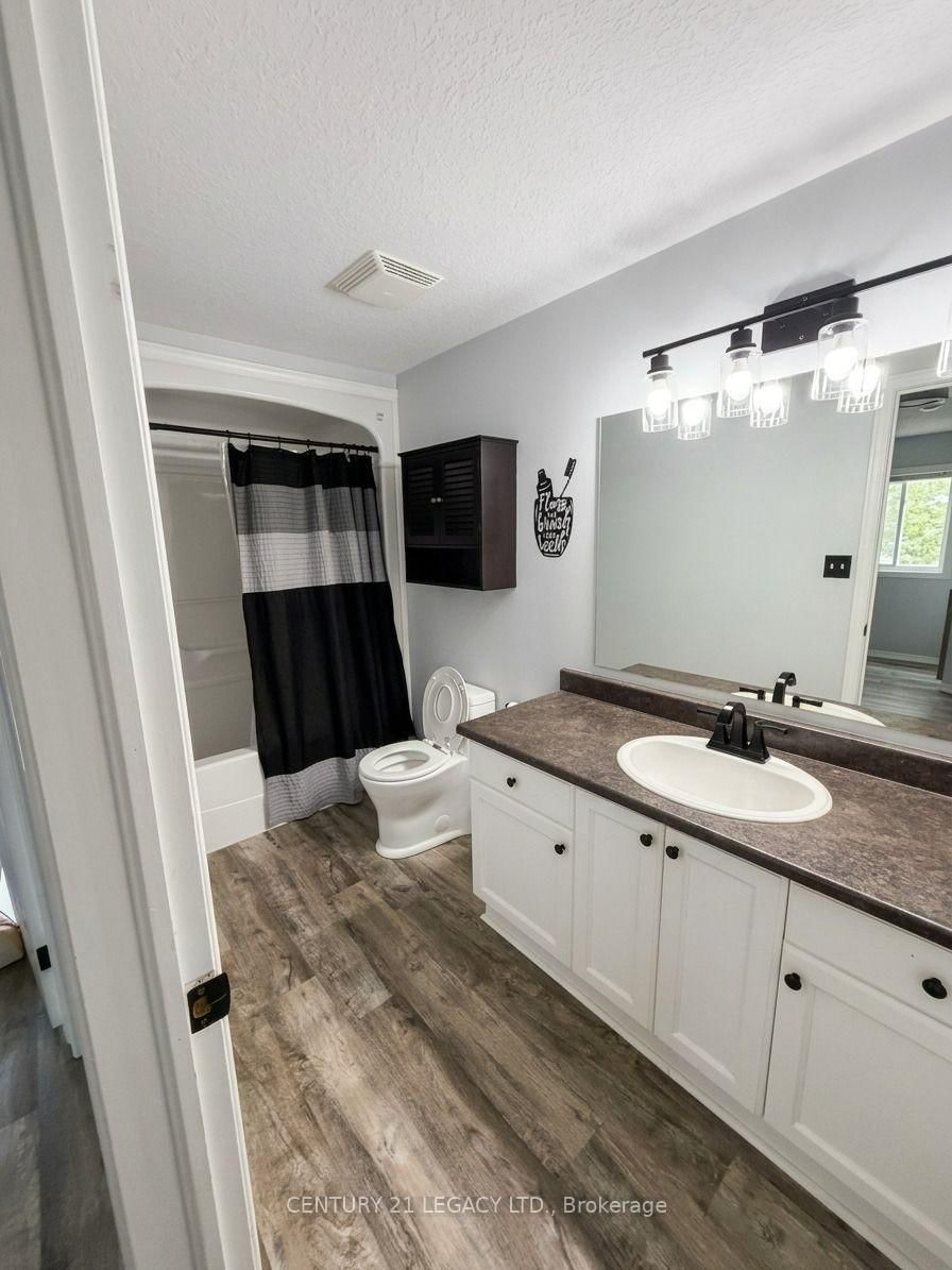 34 Mountain Laurel Crescent • Kitchener, ON photo 14