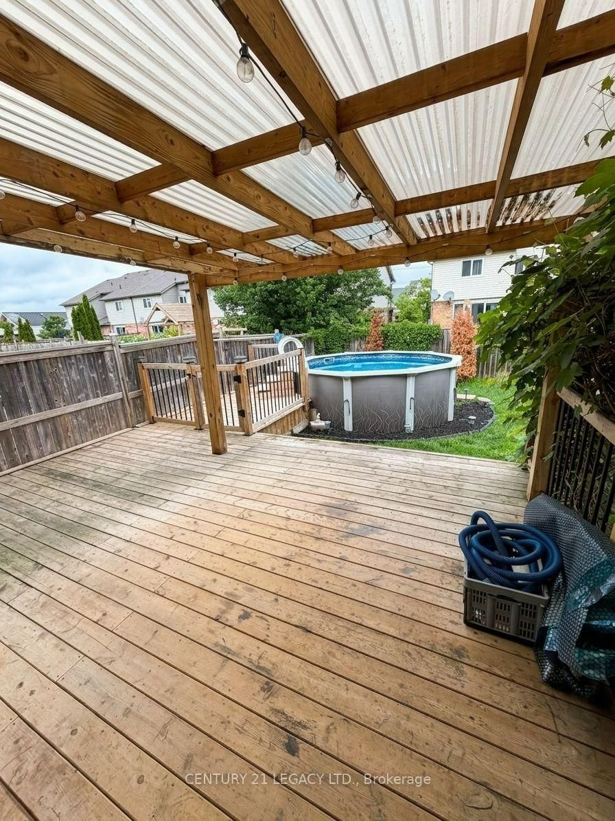34 Mountain Laurel Crescent • Kitchener, ON photo 17