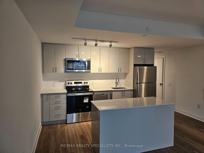 105 - 2782 Barton Street