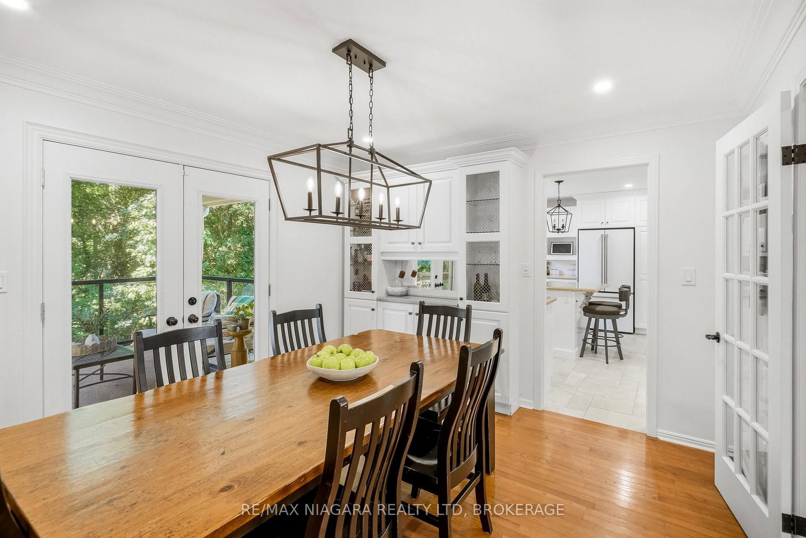 25 Berkhout Terrace • Pelham, ON photo 15