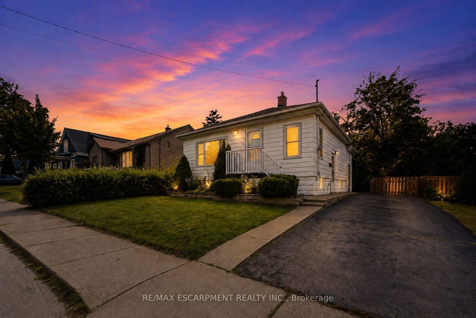 22 David Avenue • Hamilton, ON photo 1