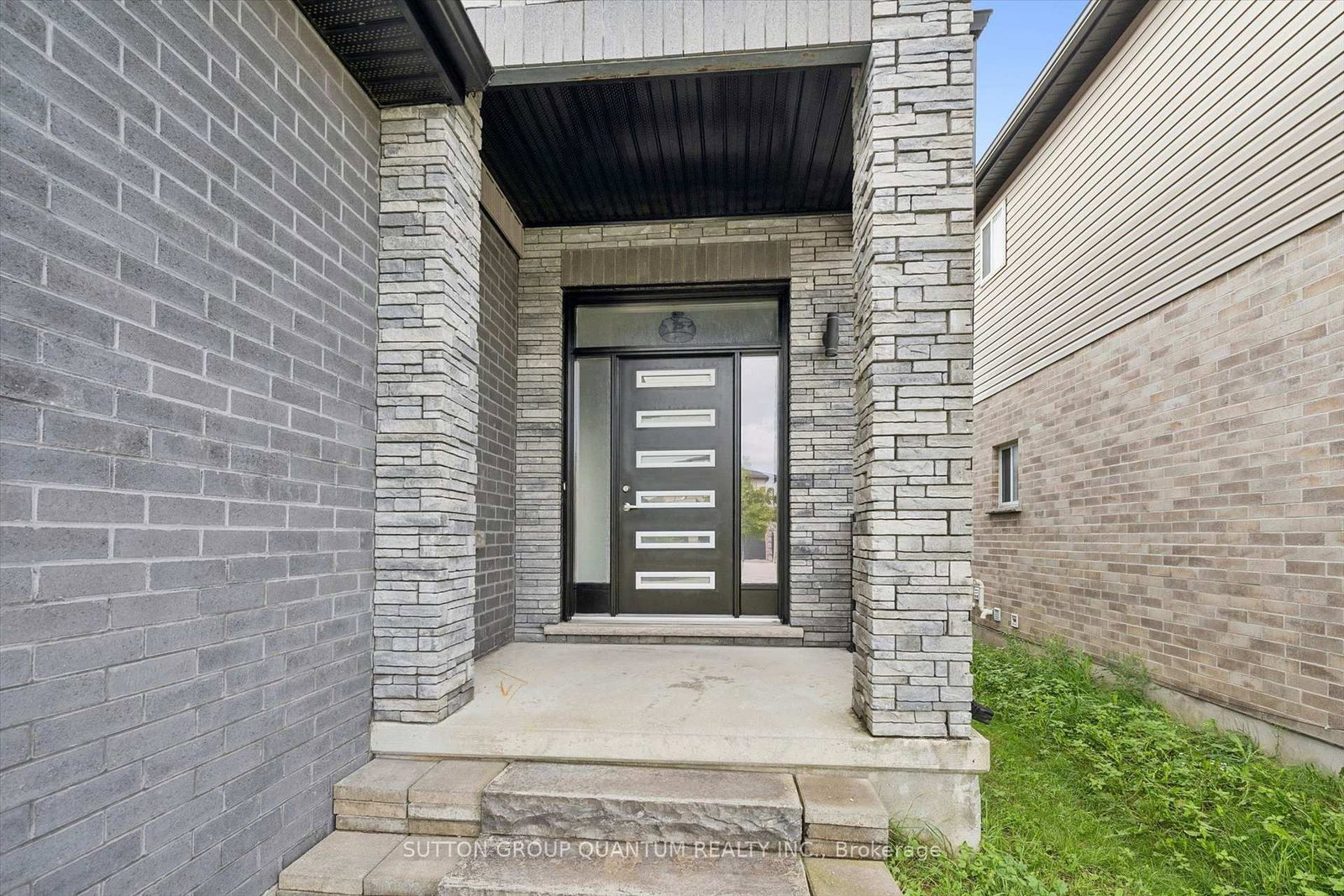 2057 Gough Avenue • London North, ON photo 2