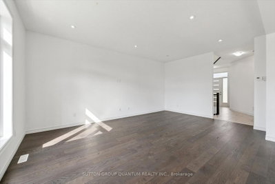 2057 Gough Avenue • London North, ON photo 6