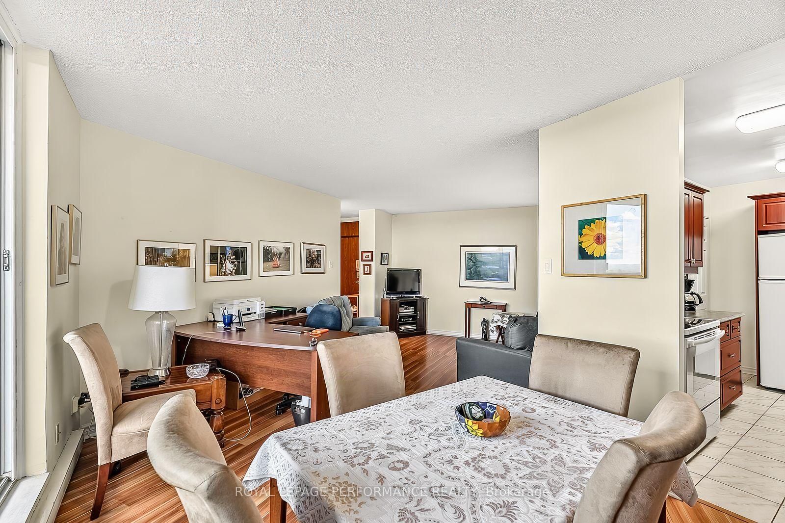 2000 Jasmine Crescent • #1406 • Ottawa, ON photo 11