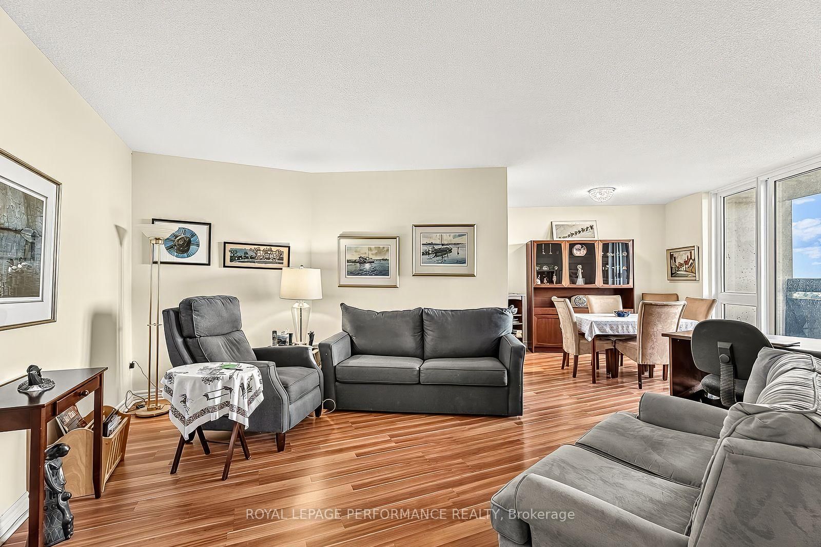 2000 Jasmine Crescent • #1406 • Ottawa, ON photo 13