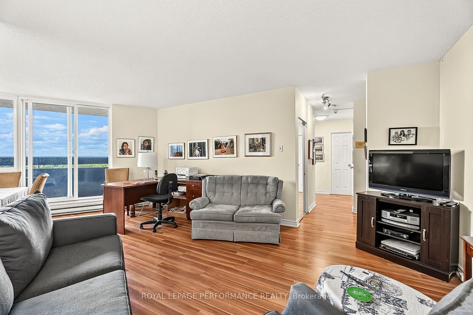 2000 Jasmine Crescent • #1406 • Ottawa, ON photo 14