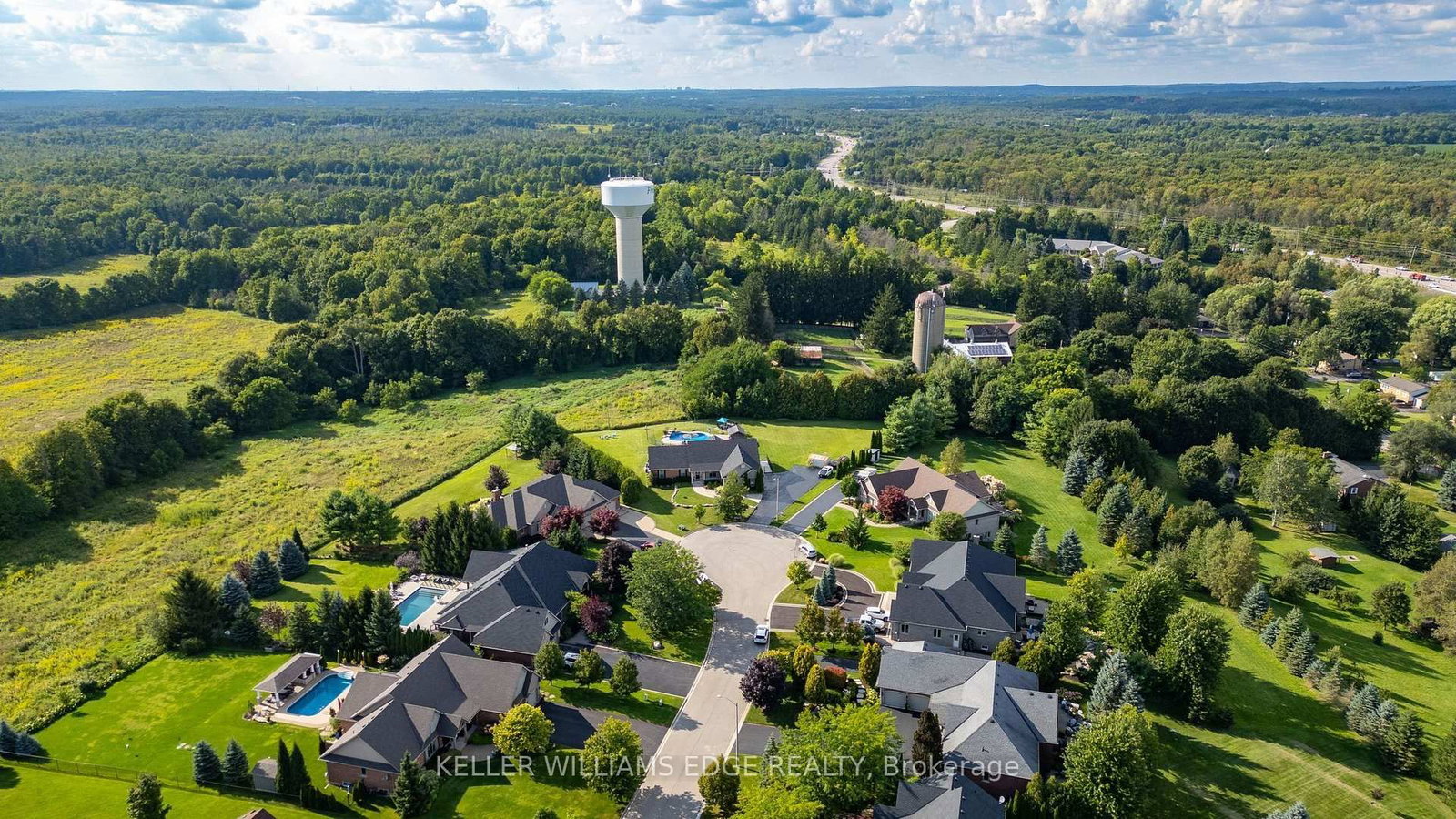 55 Karendale Court • Hamilton, ON photo 36