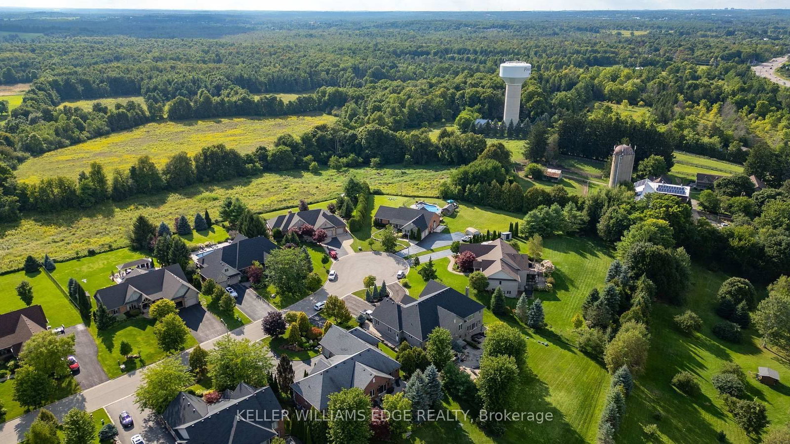 55 Karendale Court • Hamilton, ON photo 37