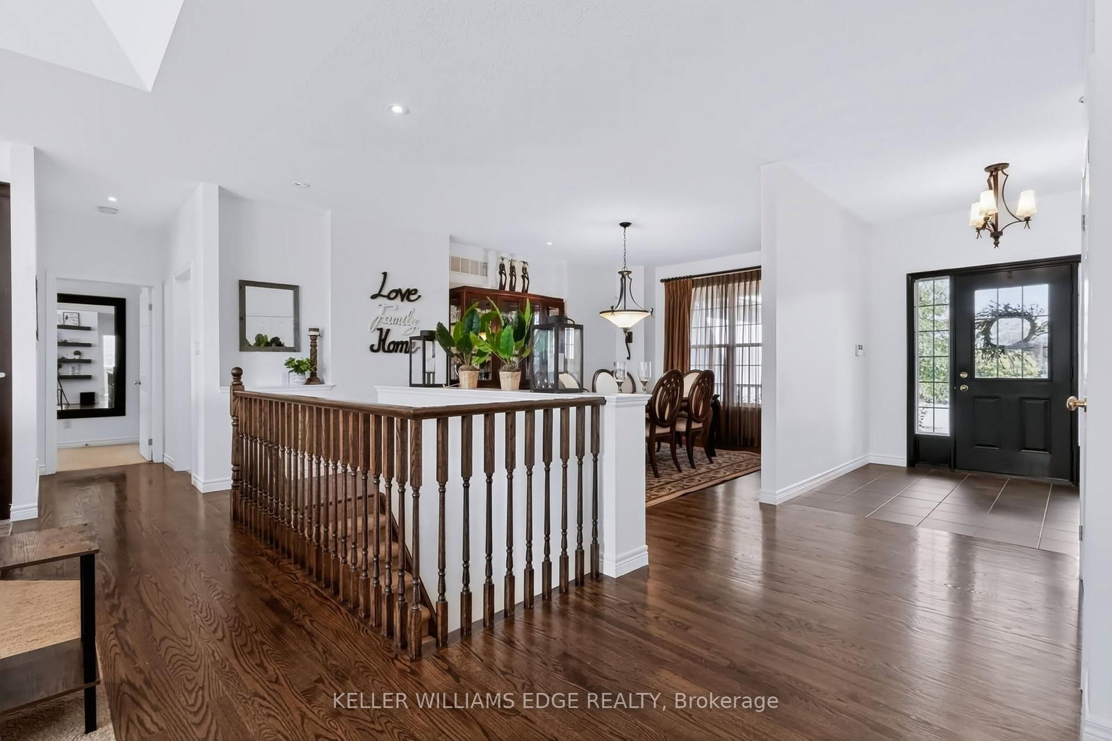 55 Karendale Court • Hamilton, ON photo 6